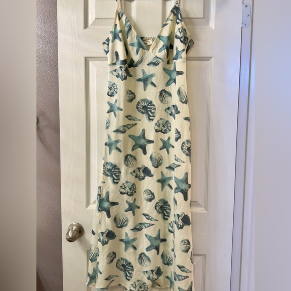 O'Neill Dresses & Skirts - O’Neill Luana Sea Shell Midi Slip Dress